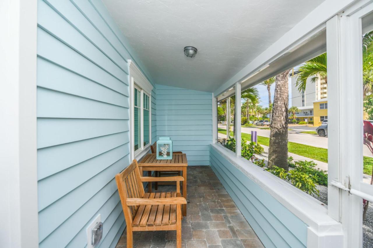 Tropical Breeze Resort Bee Ridge Exterior photo