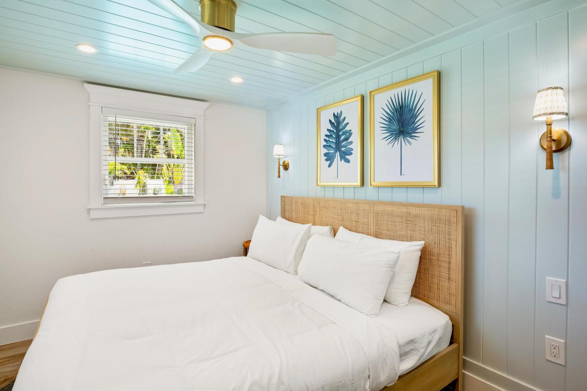 Tropical Breeze Resort Bee Ridge Exterior photo